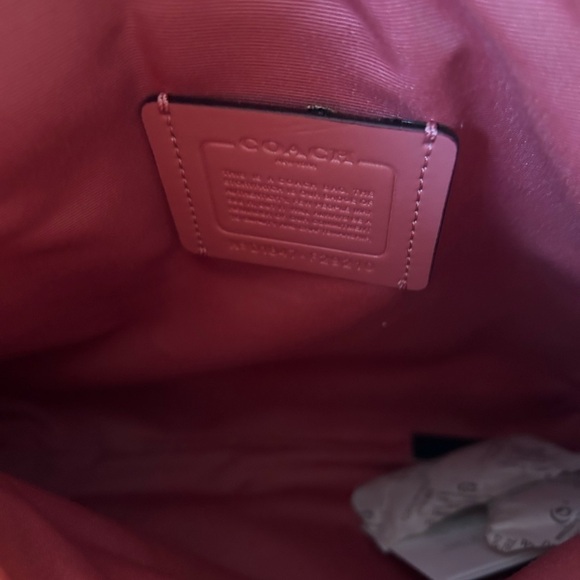 Coach NWT Signature Print with Rose Colored Trim Crossbody - Picture 5 of 9